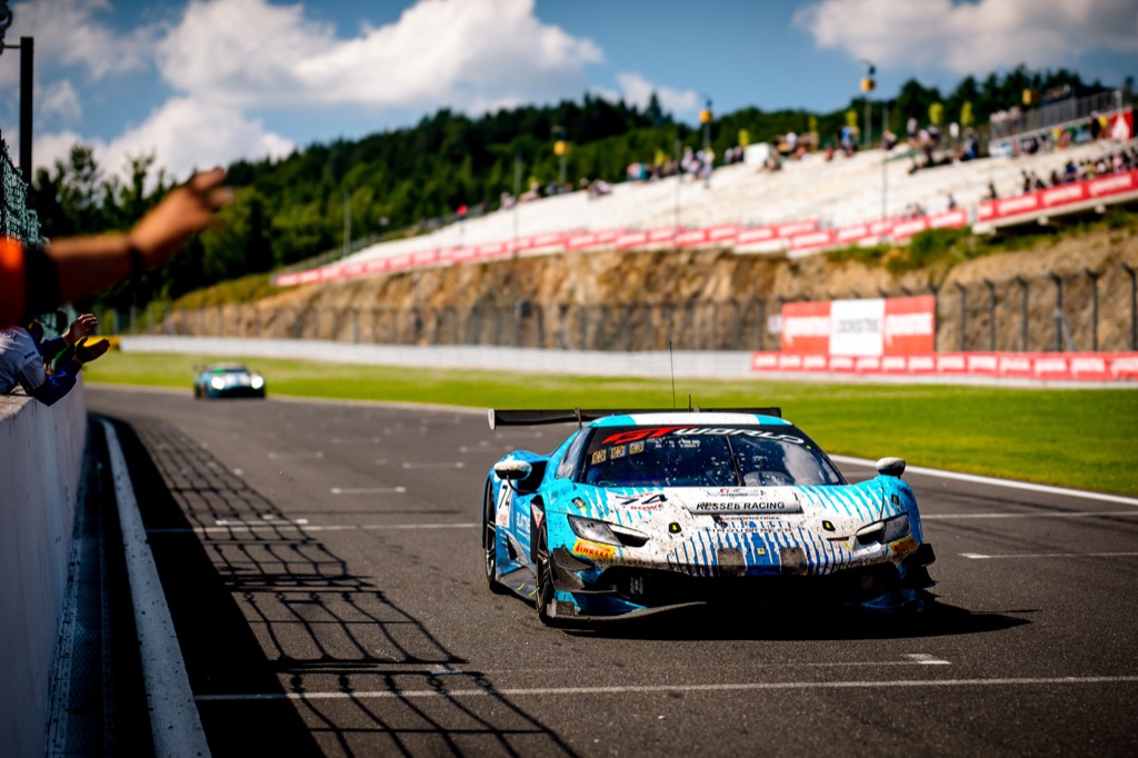 Dansk triumf i Belgien: Conrad Laursen tog klasseejr 24-timersløbet.
(Foto: Kessel Racing)